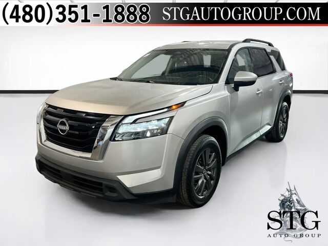 2022 Nissan Pathfinder SV