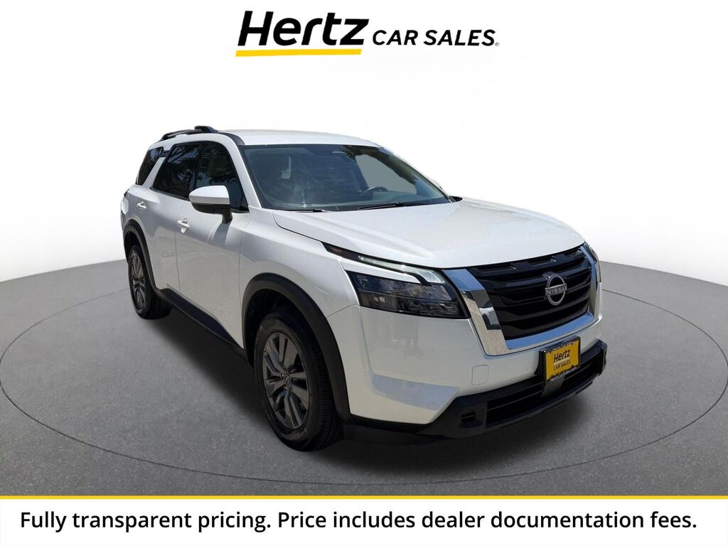 2025 Nissan Pathfinder SV — photo 1 of 13