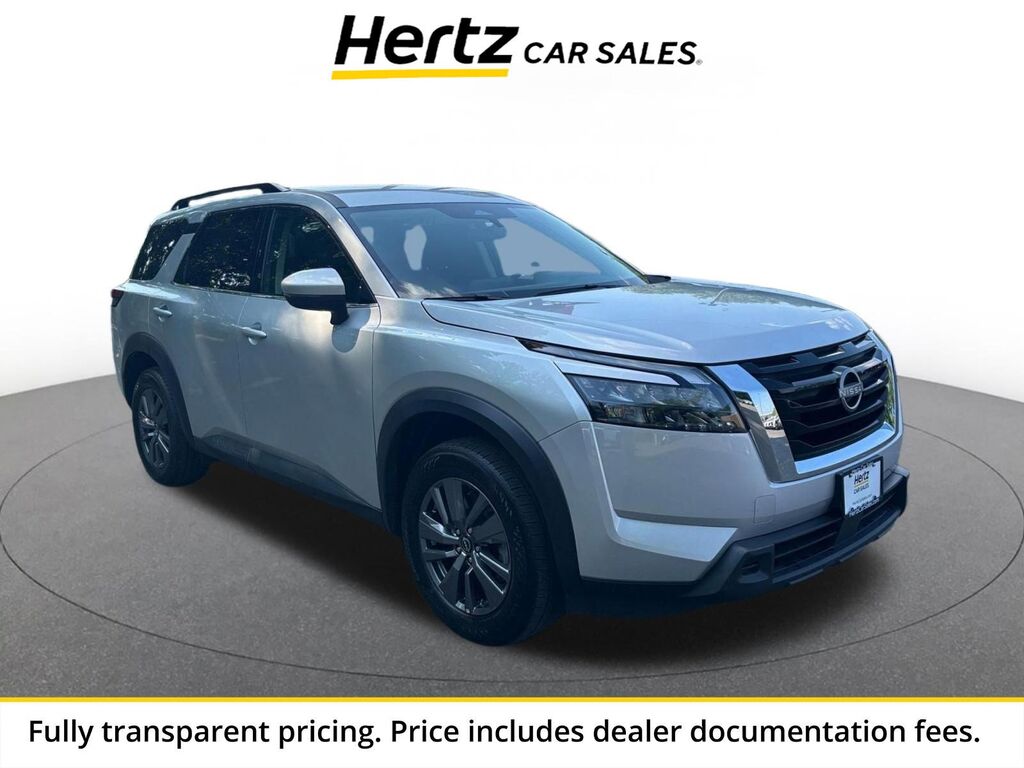 2025 Nissan Pathfinder SV — photo 1 of 13