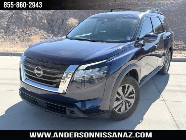 2022 Nissan Pathfinder SV — photo 1 of 6
