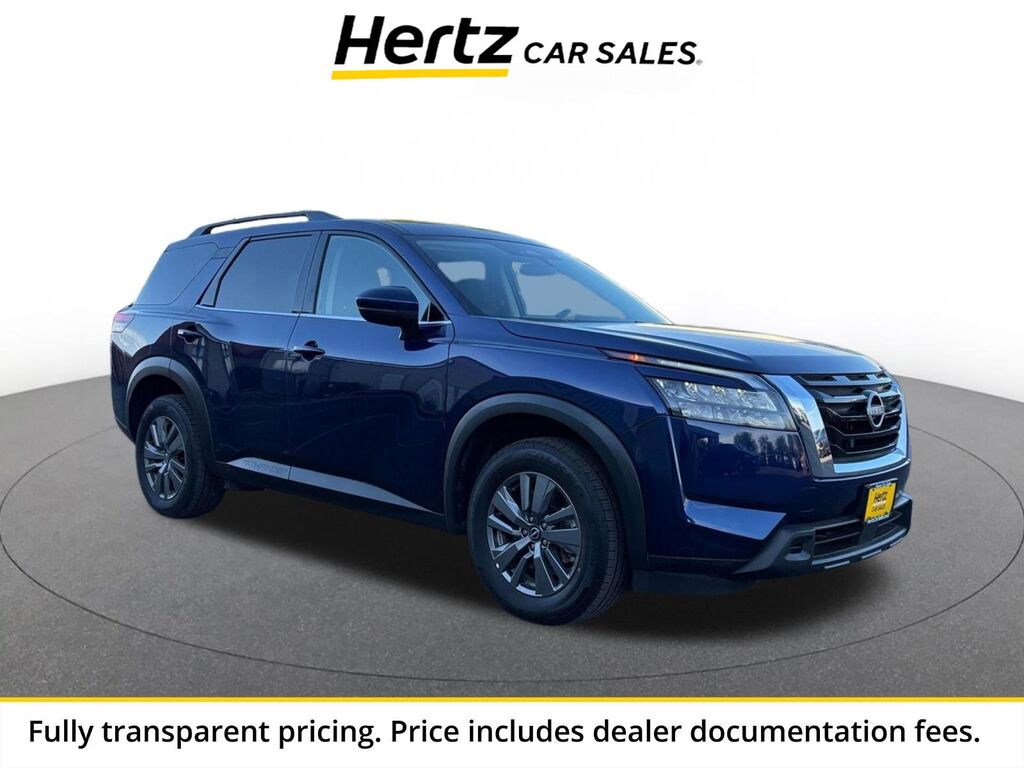 2025 Nissan Pathfinder SV — photo 1 of 4