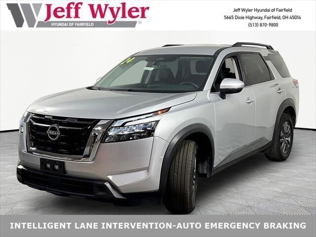 2024 Nissan Pathfinder SV