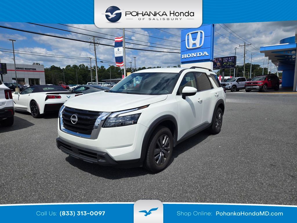 2024 Nissan Pathfinder SV — photo 1 of 13