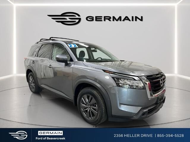 2022 Nissan Pathfinder SV
