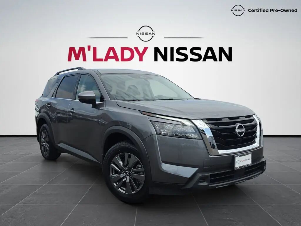 2024 Nissan Pathfinder SV — photo 1 of 12