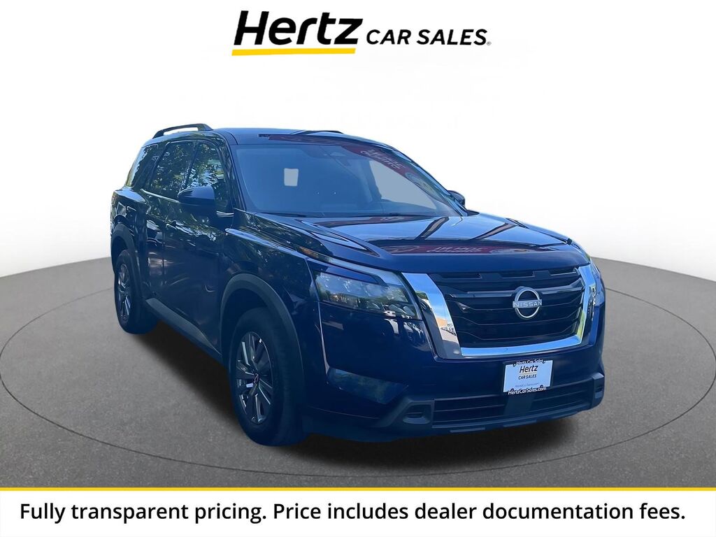 2025 Nissan Pathfinder SV — photo 1 of 13