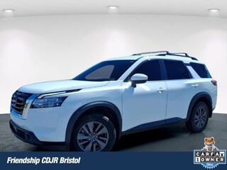 2022 Nissan Pathfinder SV