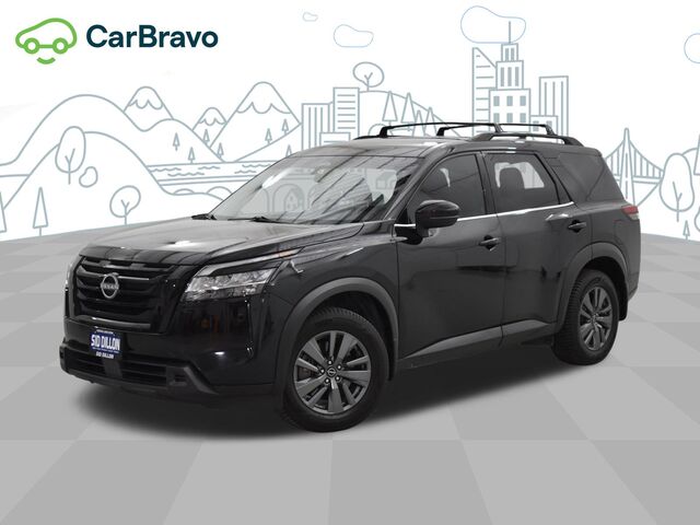 2022 Nissan Pathfinder SV