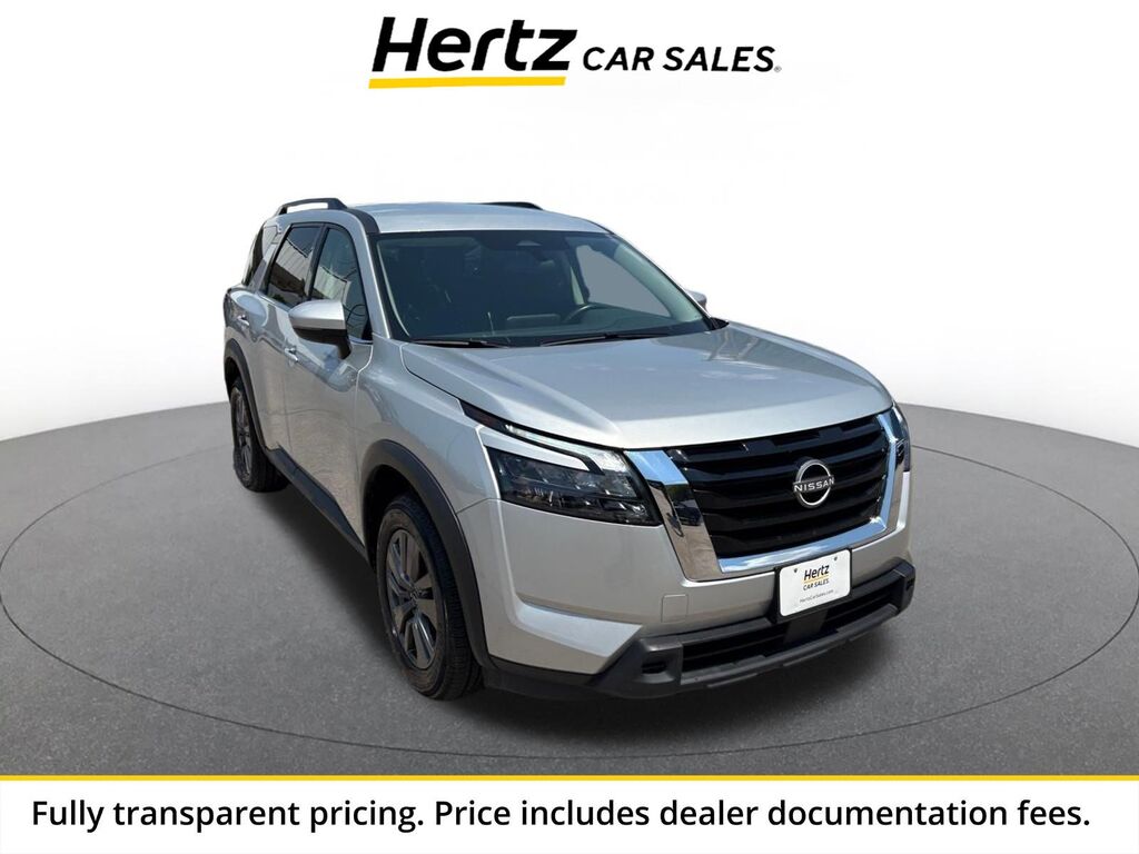 2025 Nissan Pathfinder SV — photo 1 of 13