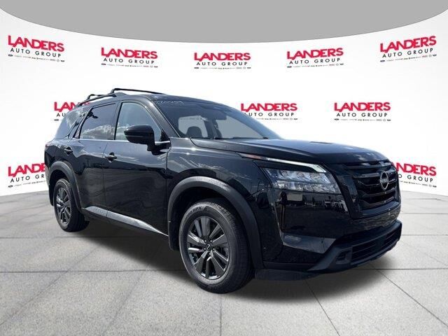 2023 Nissan Pathfinder SV — photo 1 of 26