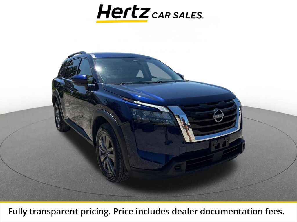 2025 Nissan Pathfinder SV — photo 1 of 13