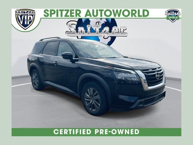 2024 Nissan Pathfinder SV