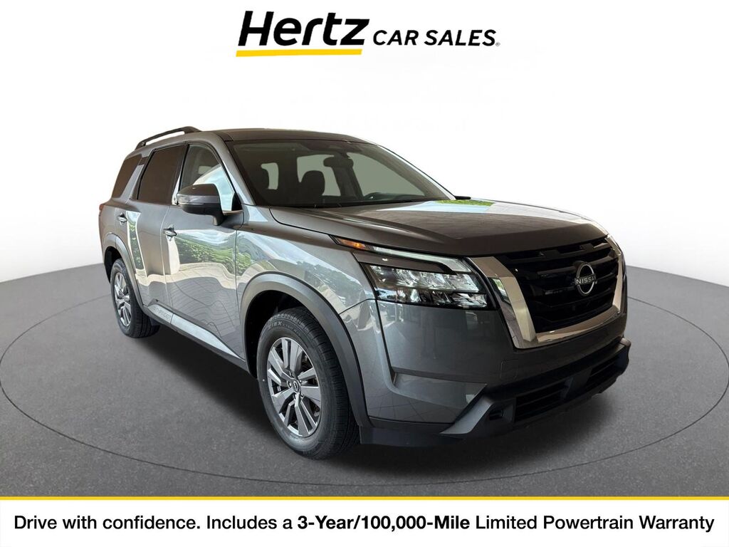 2025 Nissan Pathfinder SV — photo 1 of 11