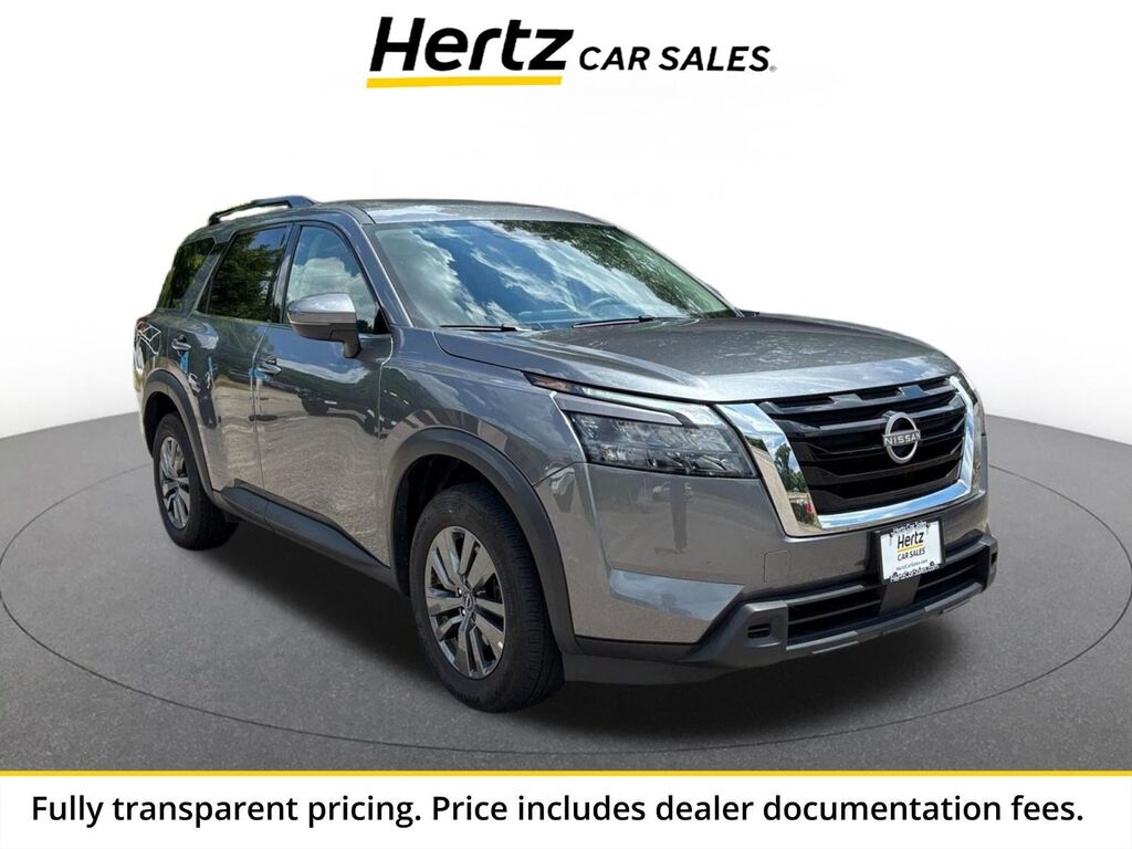 2025 Nissan Pathfinder SV — photo 1 of 13