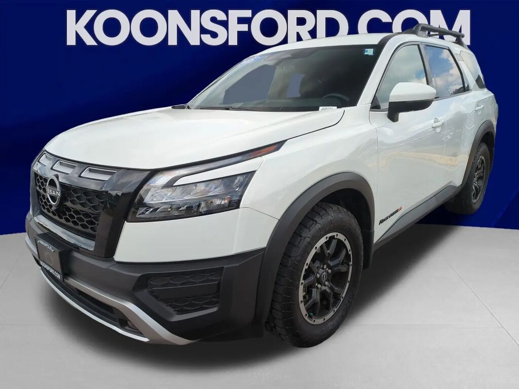 2025 Nissan Pathfinder Rock Creek — photo 1 of 13