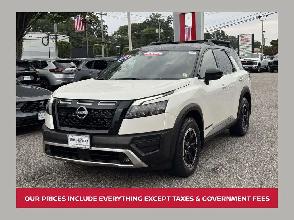 2023 Nissan Pathfinder Rock Creek — photo 1 of 30