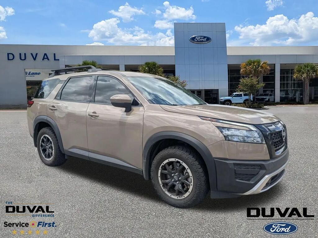 2023 Nissan Pathfinder Rock Creek — photo 1 of 33