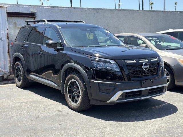 2025 Nissan Pathfinder Rock Creek — photo 1 of 7