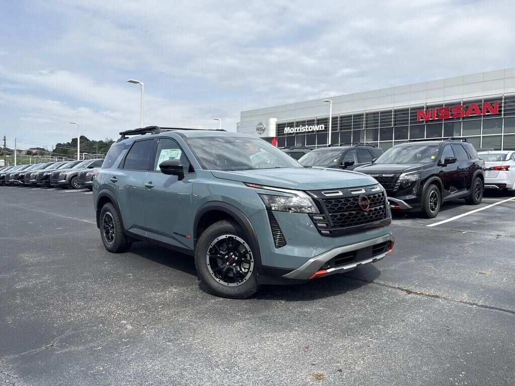 2026 Nissan Pathfinder SV — photo 1 of 27
