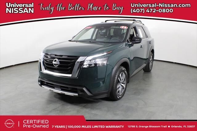 2024 Nissan Pathfinder SL