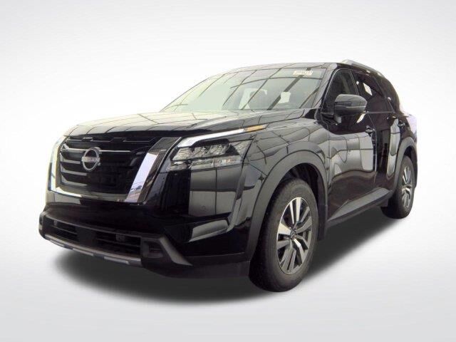 2025 Nissan Pathfinder SL — photo 1 of 7