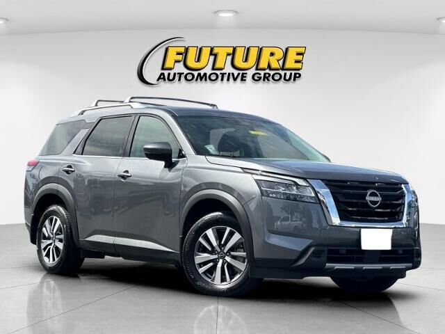 2024 Nissan Pathfinder SL — photo 1 of 26