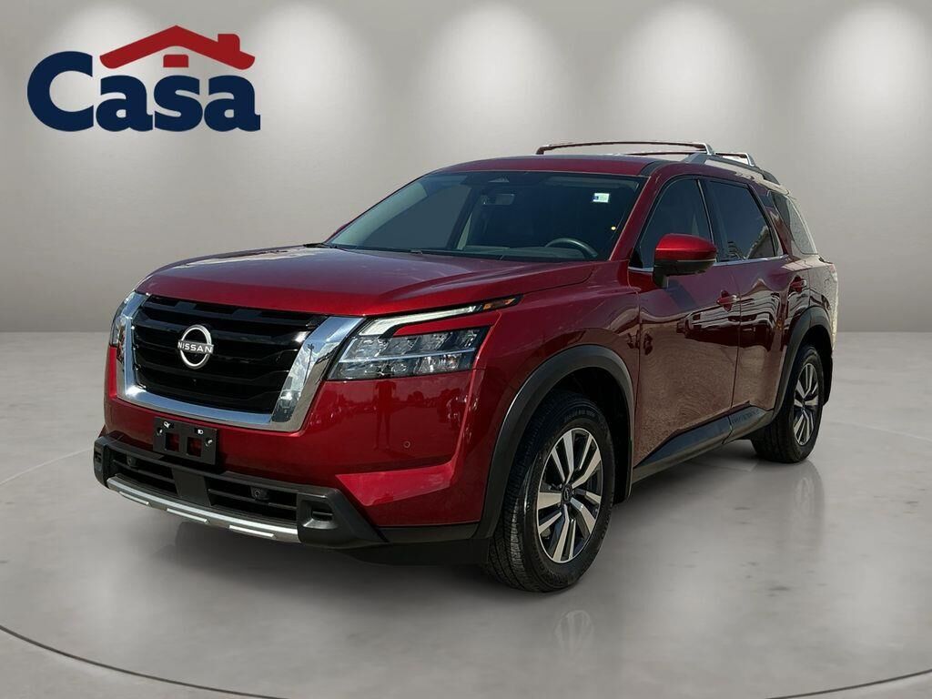 2024 Nissan Pathfinder SL — photo 1 of 25