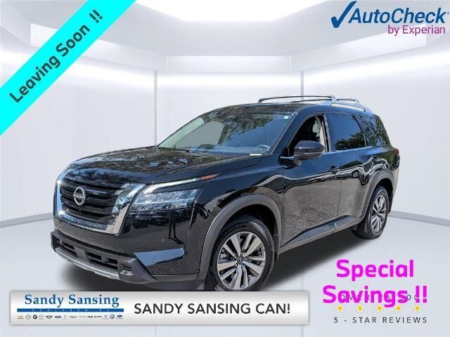 2023 Nissan Pathfinder SL