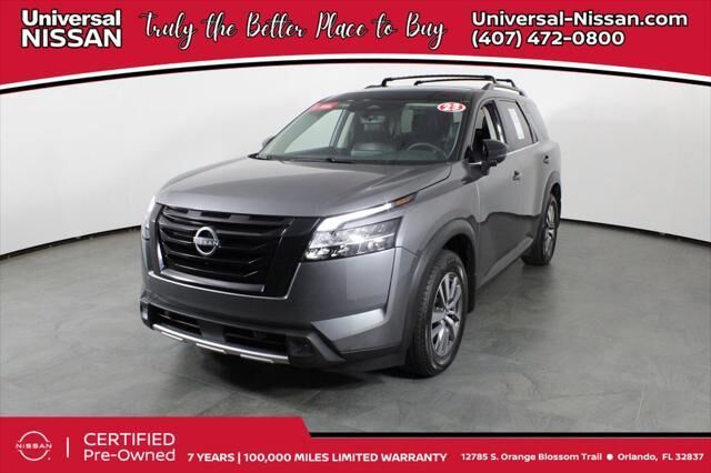 2023 Nissan Pathfinder SL