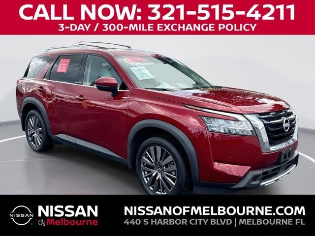 2024 Nissan Pathfinder SL — photo 1 of 13