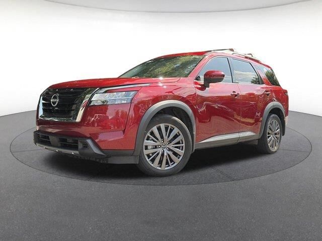 2024 Nissan Pathfinder SL — photo 1 of 13