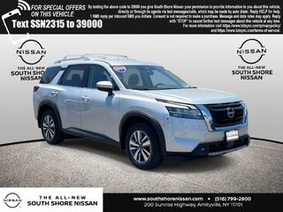 2023 Nissan Pathfinder SL