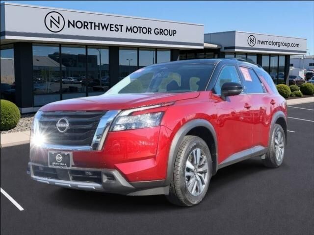 2025 Nissan Pathfinder SL — photo 1 of 76