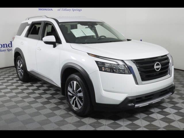 2025 Nissan Pathfinder SL
