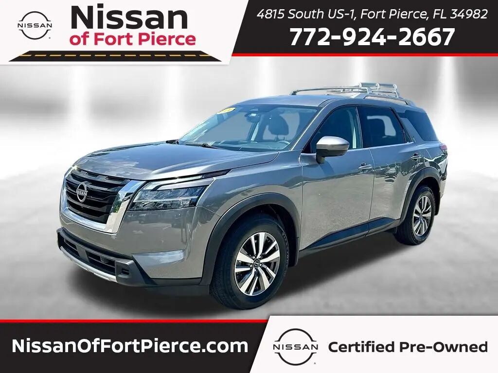 2024 Nissan Pathfinder SL — photo 1 of 12