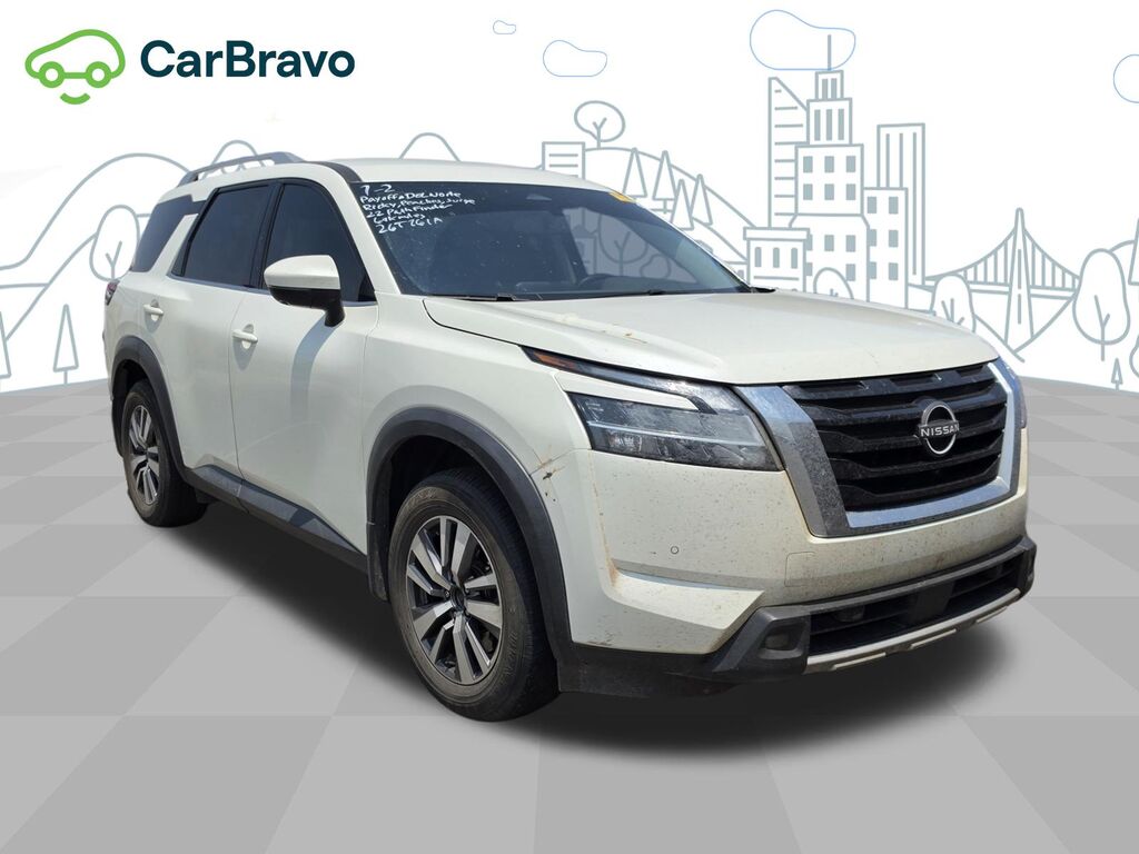 2022 Nissan Pathfinder SL 4WD — photo 1 of 5