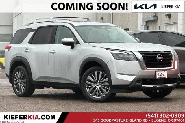 2025 Nissan Pathfinder SL