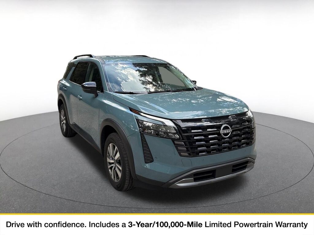 2026 Nissan Pathfinder SL — photo 1 of 11