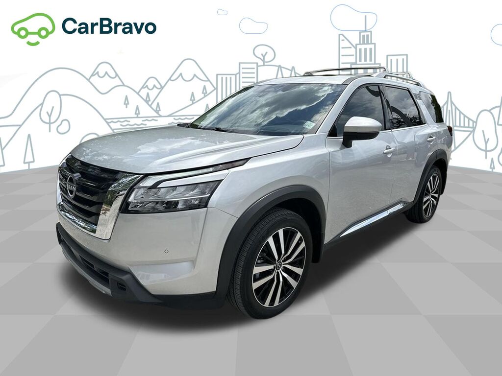 2024 Nissan Pathfinder Platinum FWD — photo 1 of 6