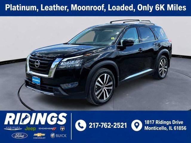 2025 Nissan Pathfinder Platinum