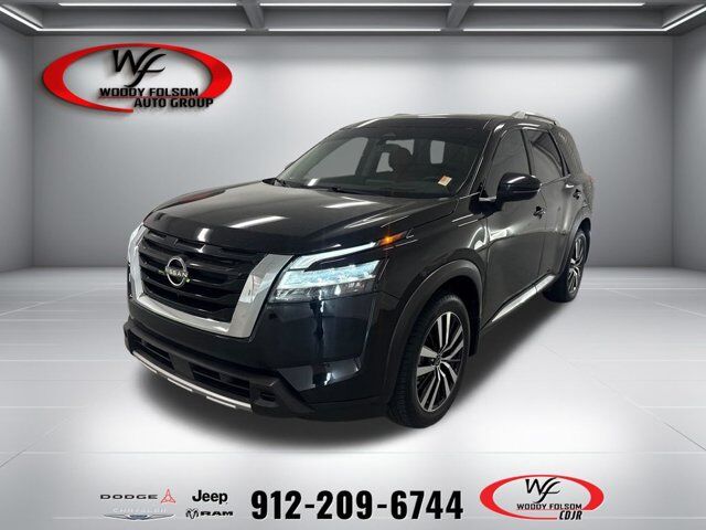 2024 Nissan Pathfinder Platinum