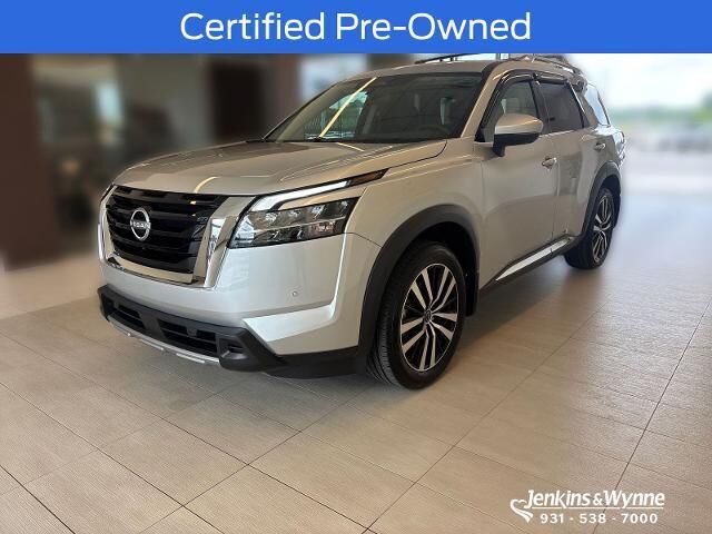 2024 Nissan Pathfinder Platinum