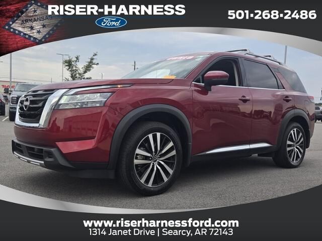 2024 Nissan Pathfinder Platinum