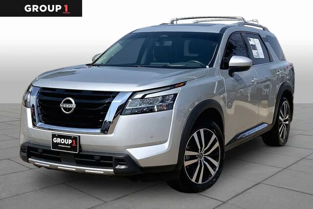2024 Nissan Pathfinder Platinum