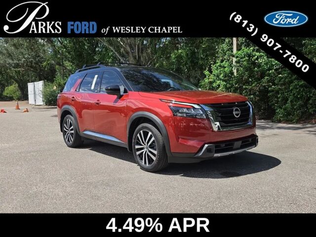 2025 Nissan Pathfinder Platinum