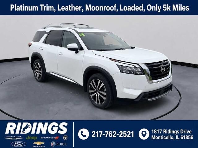 2025 Nissan Pathfinder Platinum