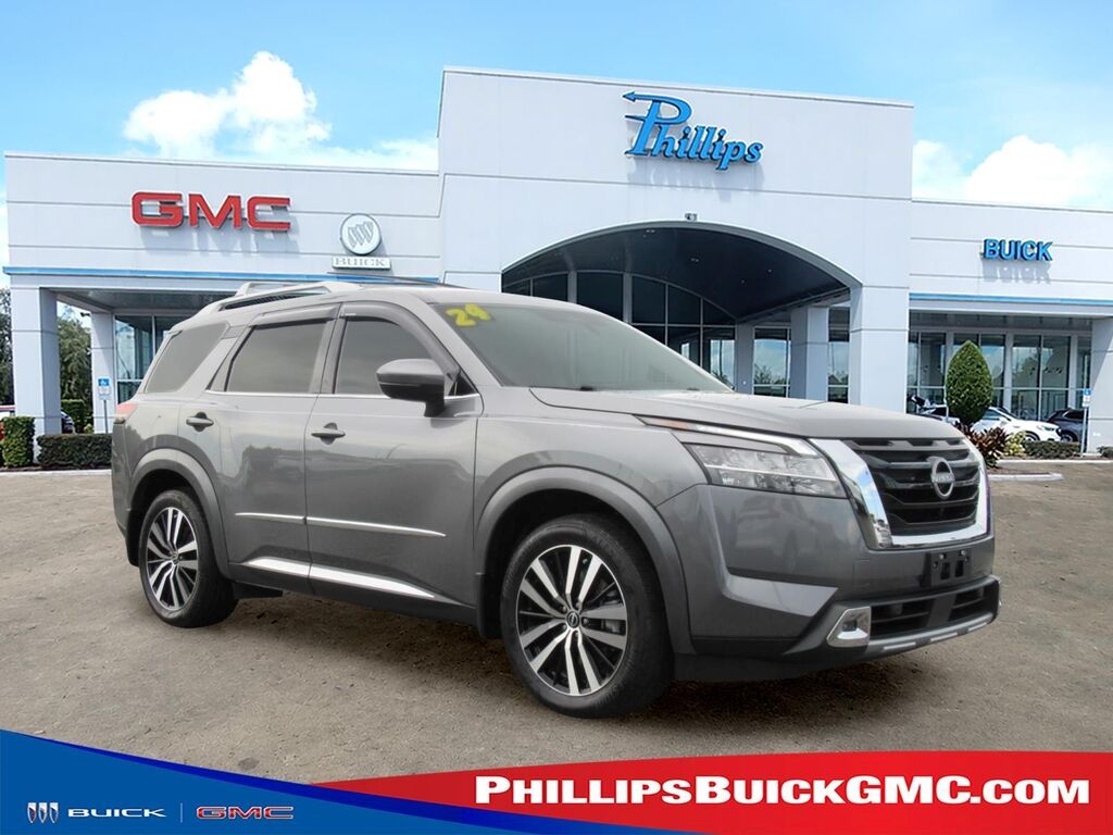 2024 Nissan Pathfinder Platinum — photo 1 of 26