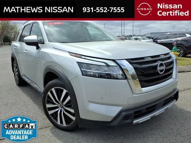 2024 Nissan Pathfinder Platinum — photo 1 of 26