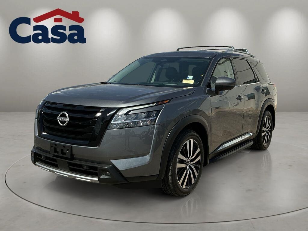 2024 Nissan Pathfinder Platinum — photo 1 of 26