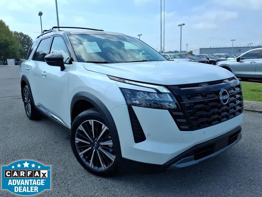 2026 Nissan Pathfinder Platinum — photo 1 of 26